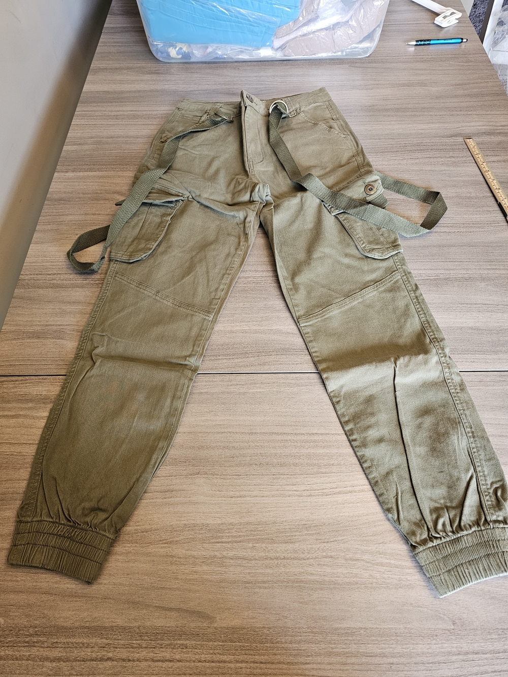 Easel Los Angeles Olive Green Cargo Pants Size Small